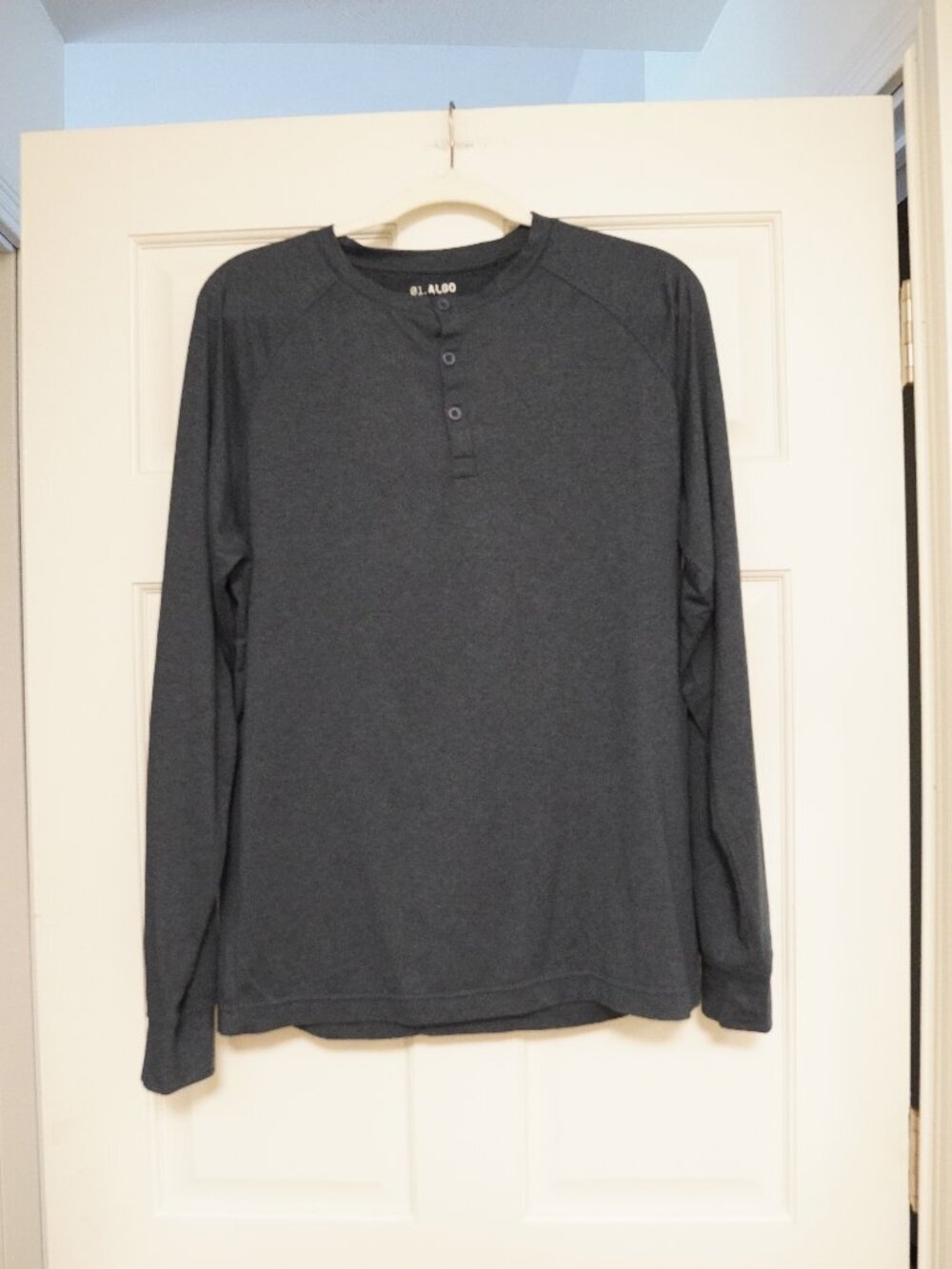 01.ALGO Performance Long Sleeve Henley Shirt Gray Size M
